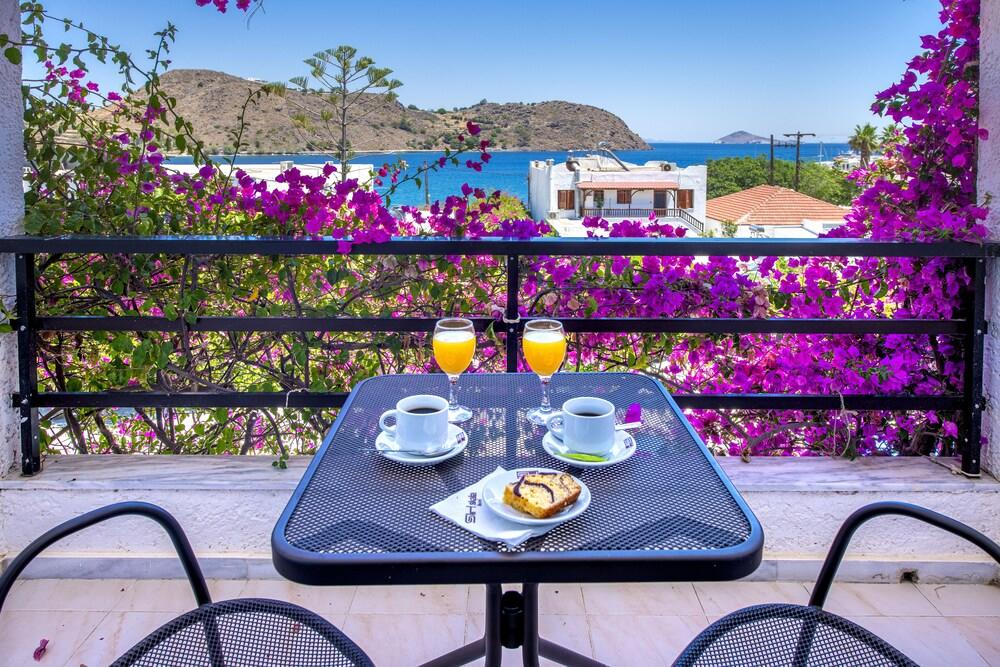 Skala Hotel Exterior photo